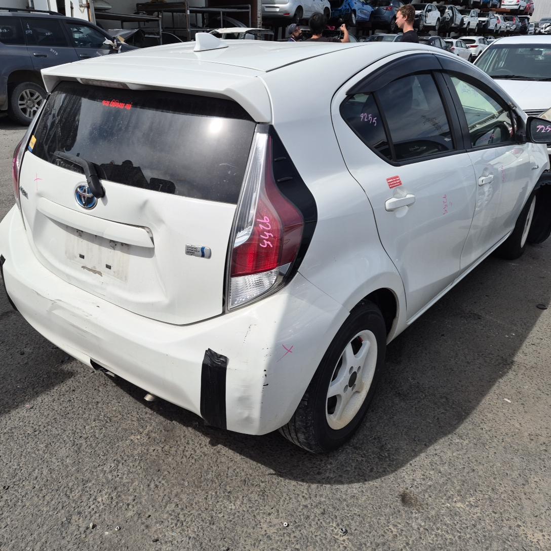 2015 Toyota Prius Left Headlamp View Auto part Left Headlamp Toyota Prius 2015