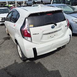 View Auto part Left Headlamp Toyota Prius 2015