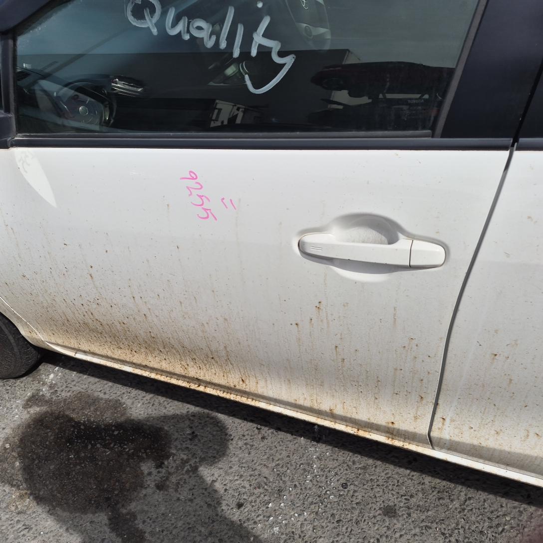 2015 Toyota Prius Left Headlamp View Auto part Left Headlamp Toyota Prius 2015