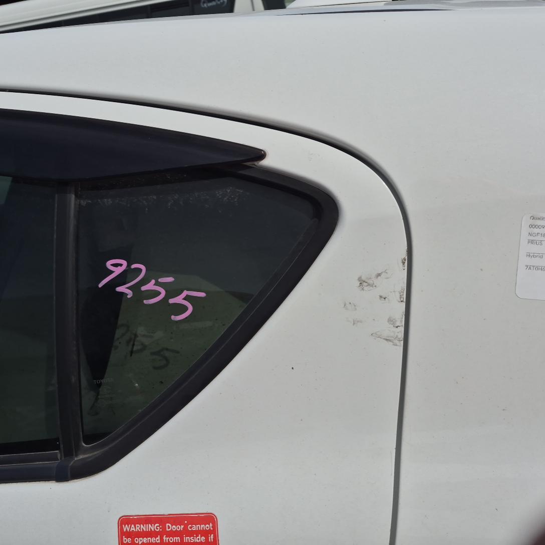 2015 Toyota Prius Left Headlamp View Auto part Left Headlamp Toyota Prius 2015